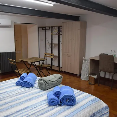 Sabotino Apartment *